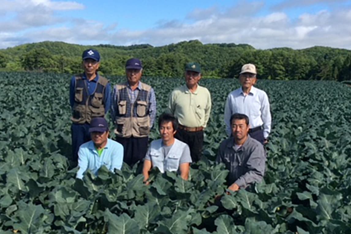 手を取り合い共に歩んでいく
